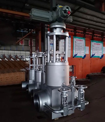 Solid forged gate valve with bypass valve